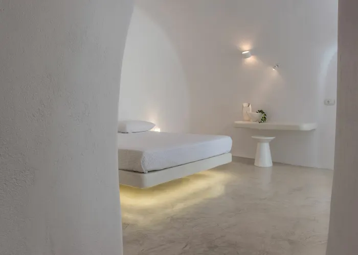 White Concept Caves (Adults Only) Hotel