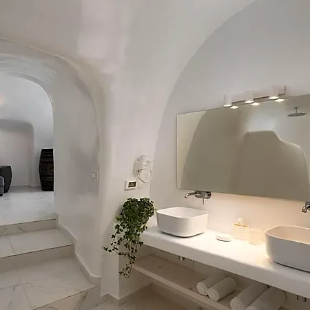 White Concept Caves (adults Only) 산토리니