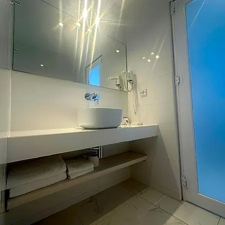 White Concept Caves (Adults Only) Hotell