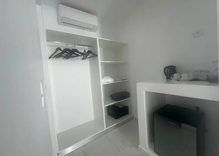 White Concept Caves (Adults Only) Hotell Fira (Santorini)