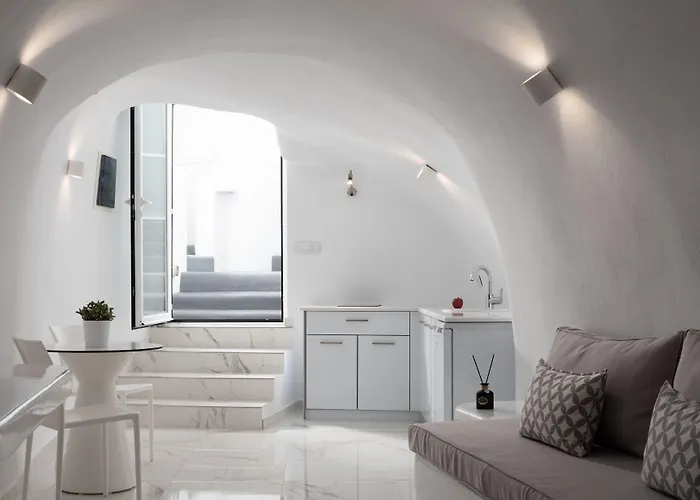 White Concept Caves (adults Only) ホテル サントリーニ